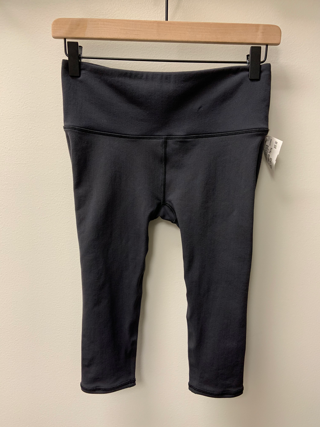 Lulu Lemon Athletic Pants Size 7/8 (29)