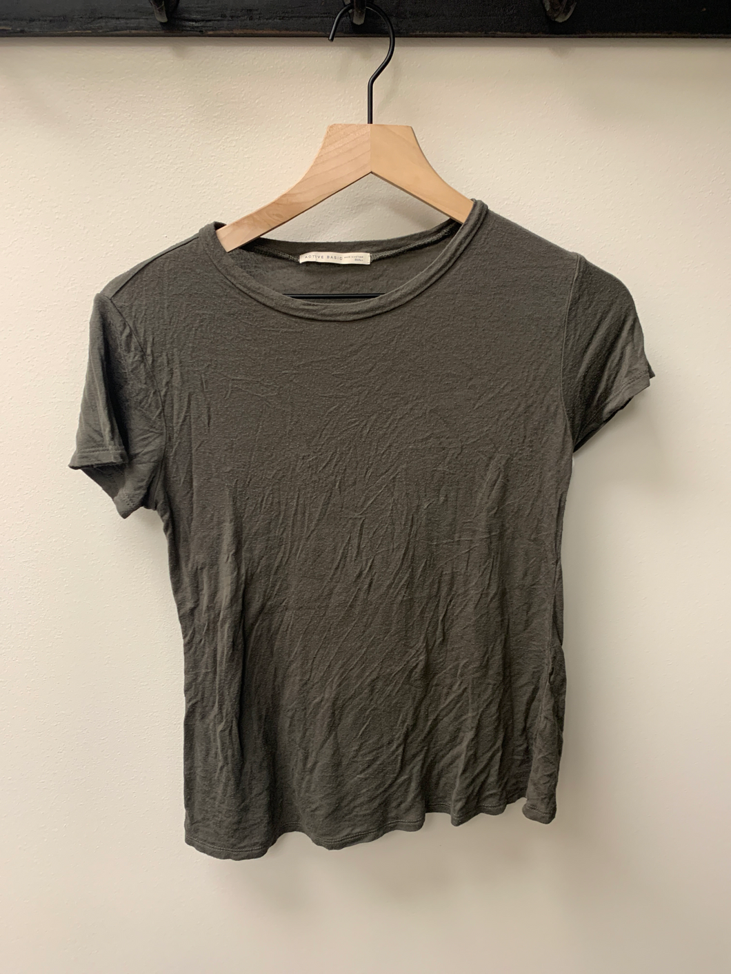 So Short Sleeve Top Size Medium