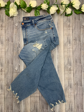 Load image into Gallery viewer, Abercrombie &amp; Fitch Denim Size 15/16 (34)
