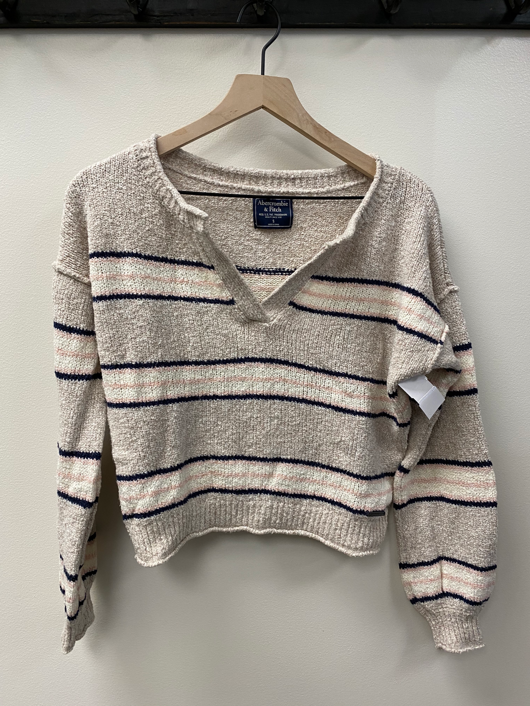 Abercrombie & Fitch Sweater Size Small