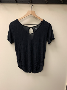 So Short Sleeve Top Size Small