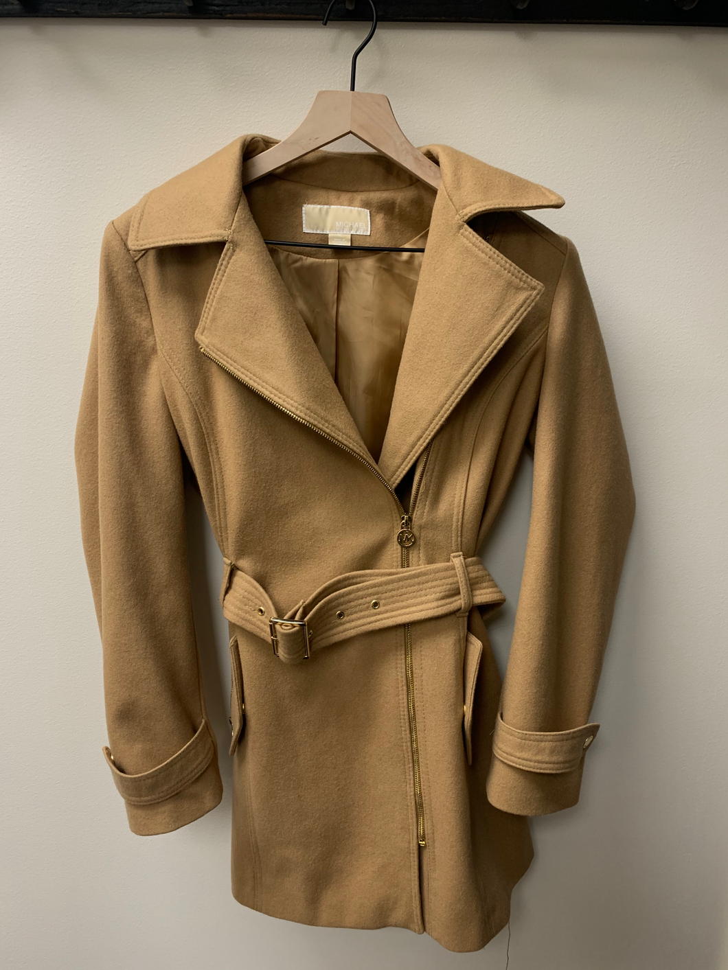 Michael Kors Heavy Outerwear Size Medium