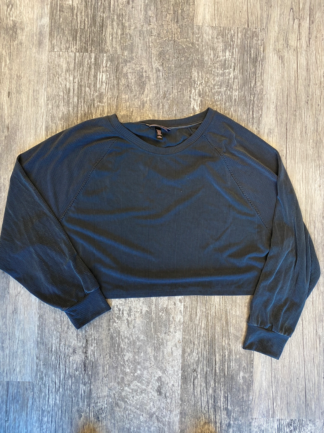 Victoria's Secret Long Sleeve Top Size Large